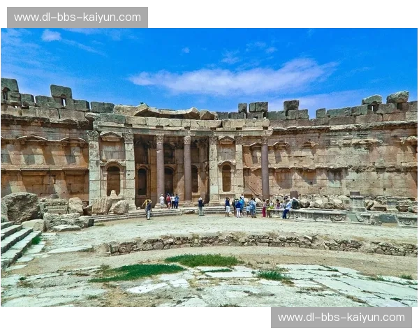 黄金袋鼠与美索不达米亚雄狮的博弈:澳大利亚VS伊拉克,不仅是足球,更是意志的史诗